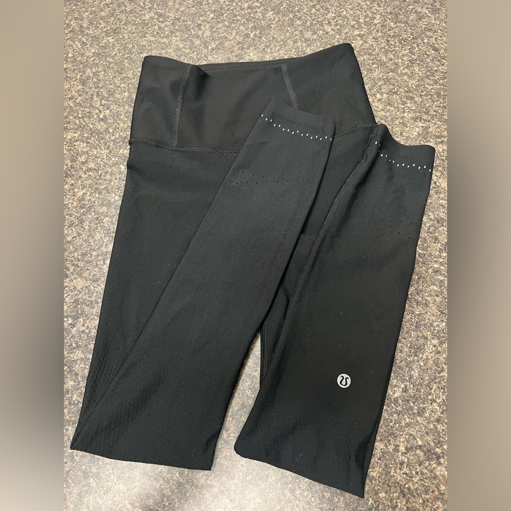 Lululemon Zoned In Tight *27" in size 4